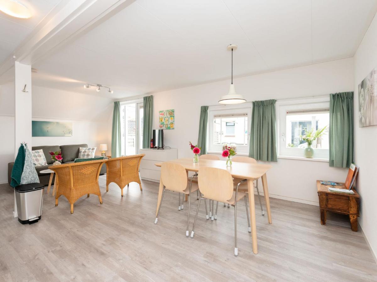 Quaint Apartment In Schoorl Near Tennis Court Exteriör bild