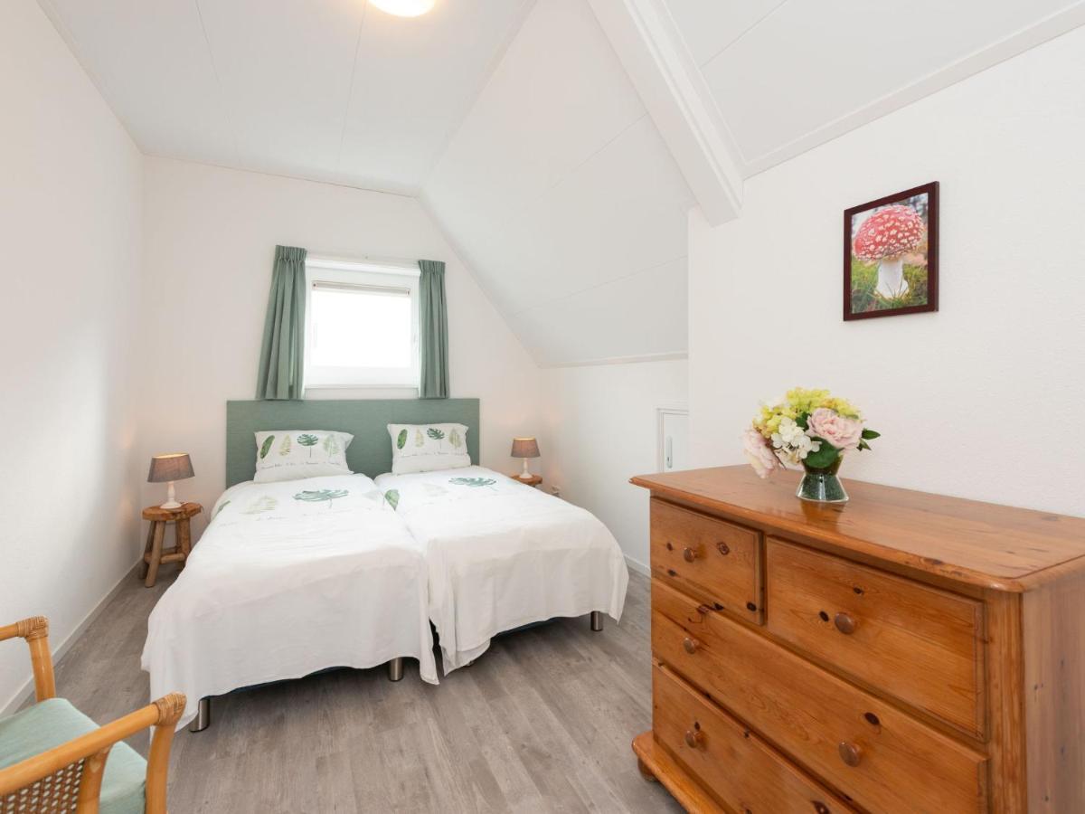 Quaint Apartment In Schoorl Near Tennis Court Exteriör bild